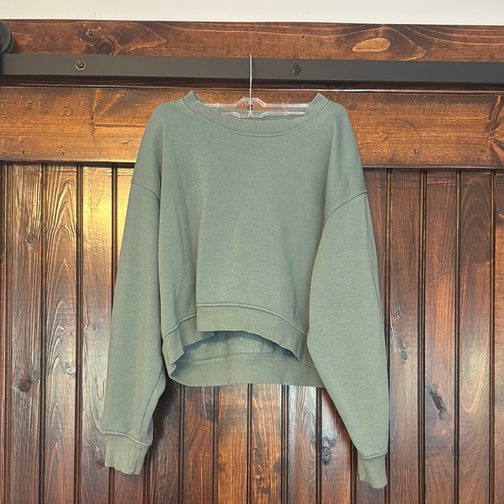 Zara Green Sweatshirt